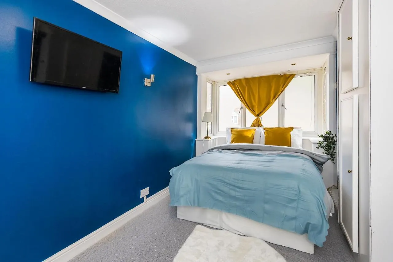 Guest house Inglewood Hub Hotel London